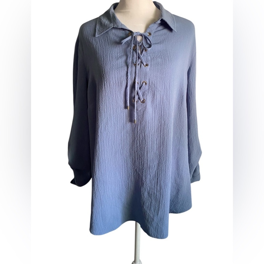 Jones New York women’s blue top size L